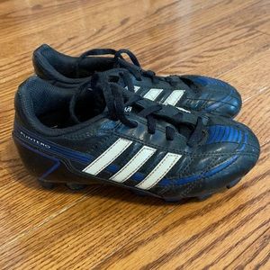 Adidas boys soccer cleats size 12k blue & black